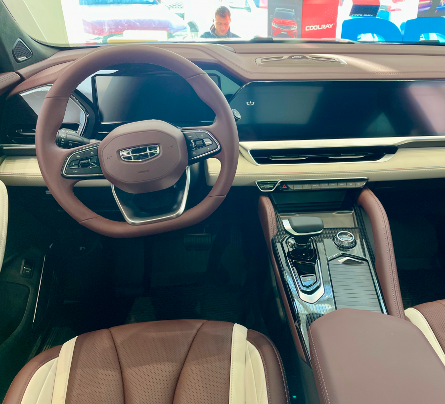 Автомобиль Geely Monjaro Exclusive Автомобиль Geely Monjaro Exclusive